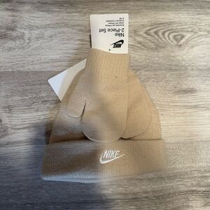 Nike toddler beanie & mitten set